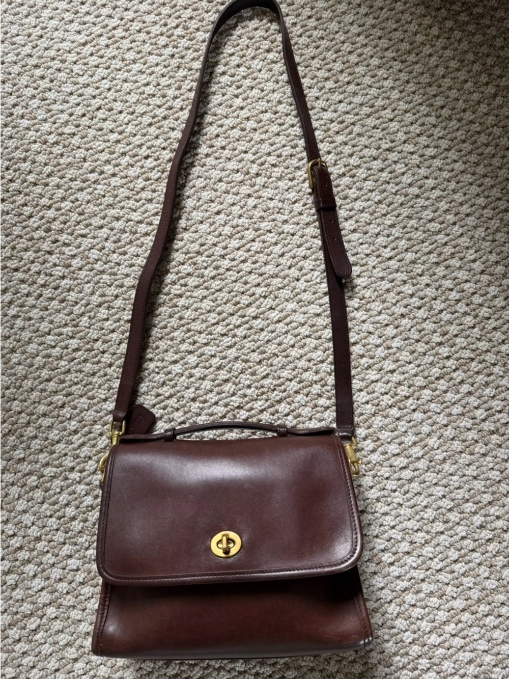 Coach Vintage Court Leather Bag D8U-9870 in Deep Brown - Picture 9 of 13